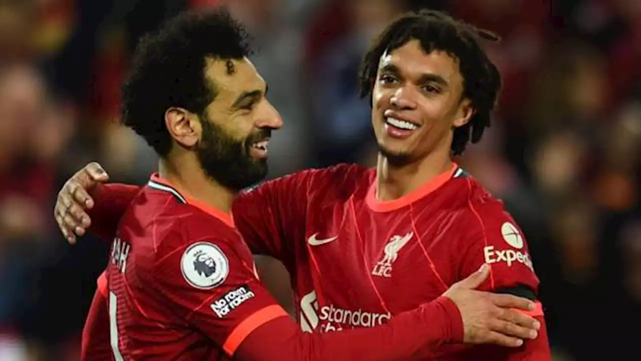 Salah scores twice as Liverpool outclass Man Utd