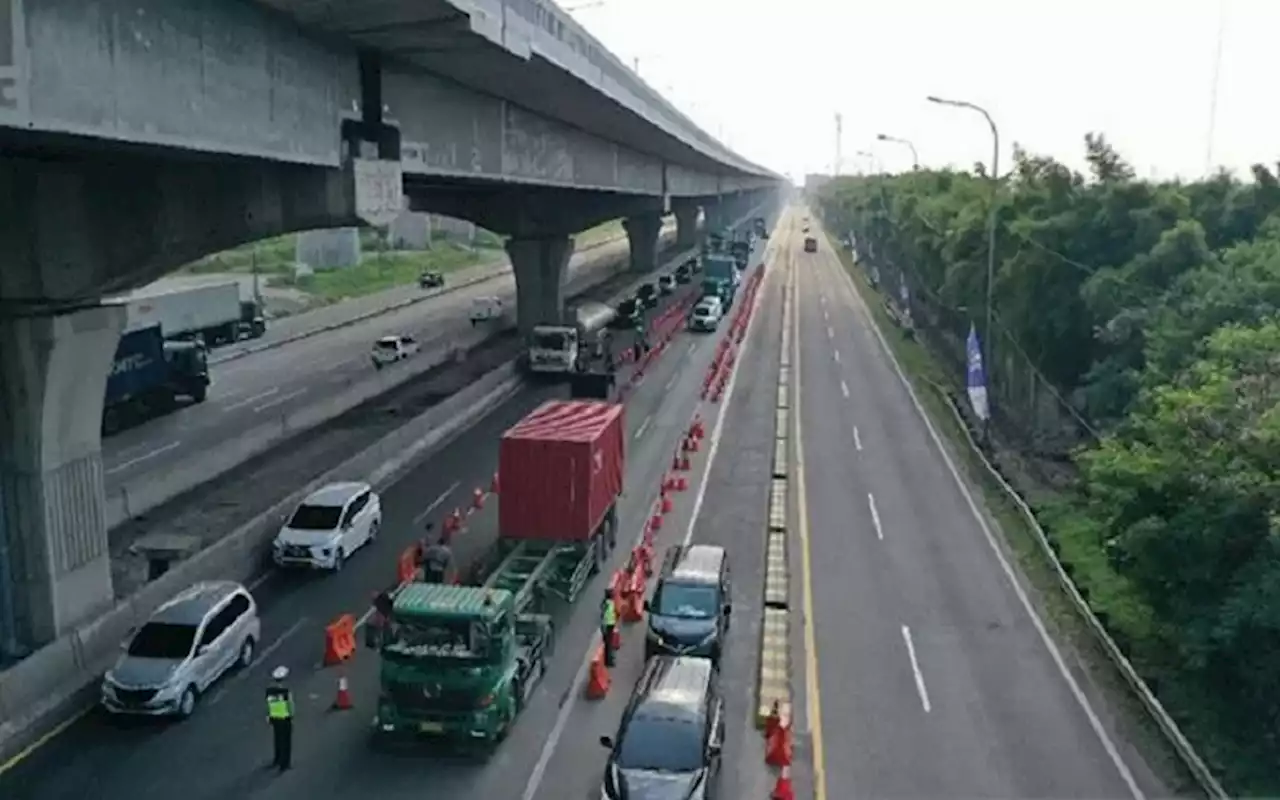 Pelebaran Jalan Tol Jakarta-Cikampek Km 62 Bakal Selesai H-10 Lebaran | Ekonomi - Bisnis.com