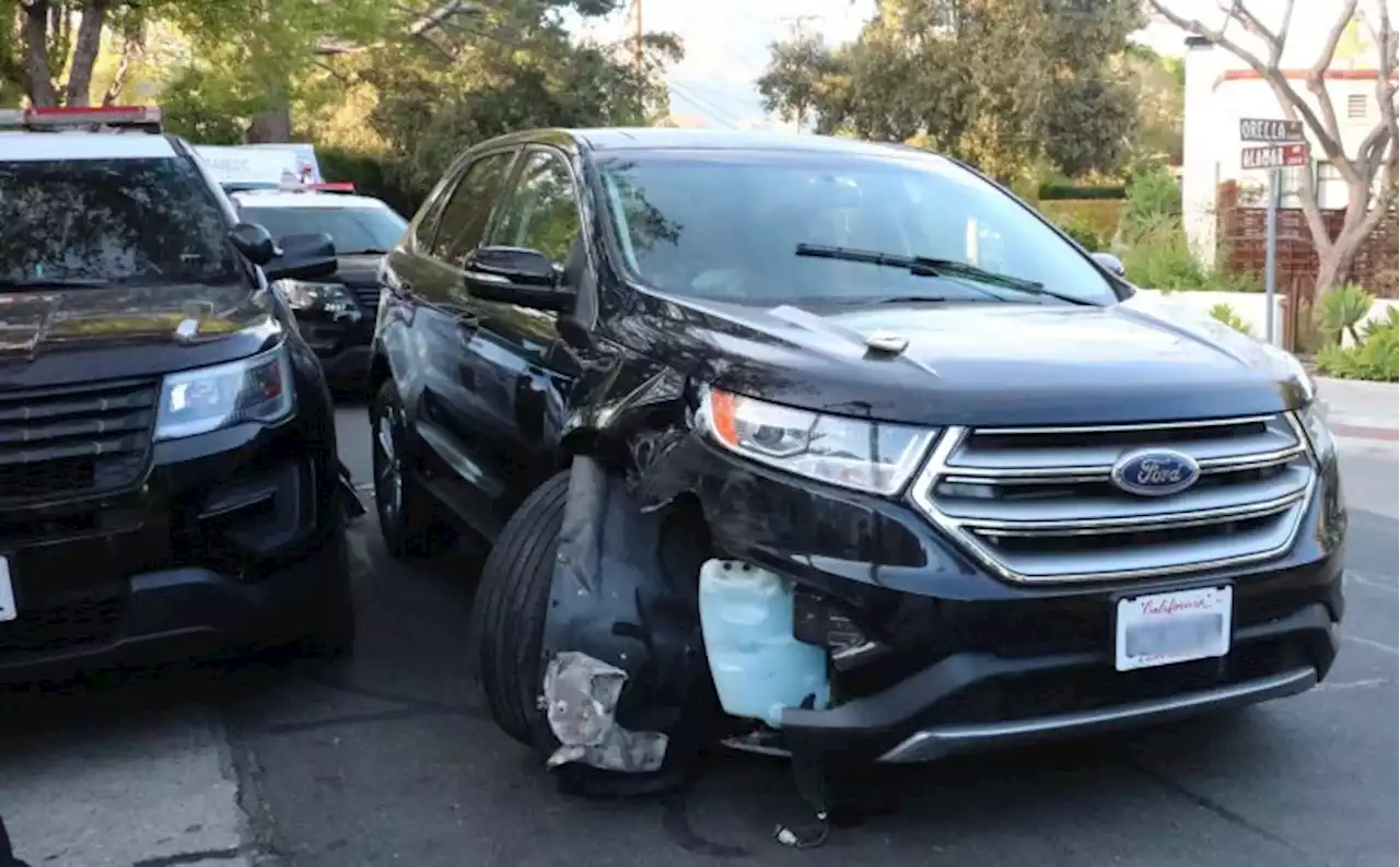 Alleged drunk driver crashes into patrol car, injures officer in Santa Barbara