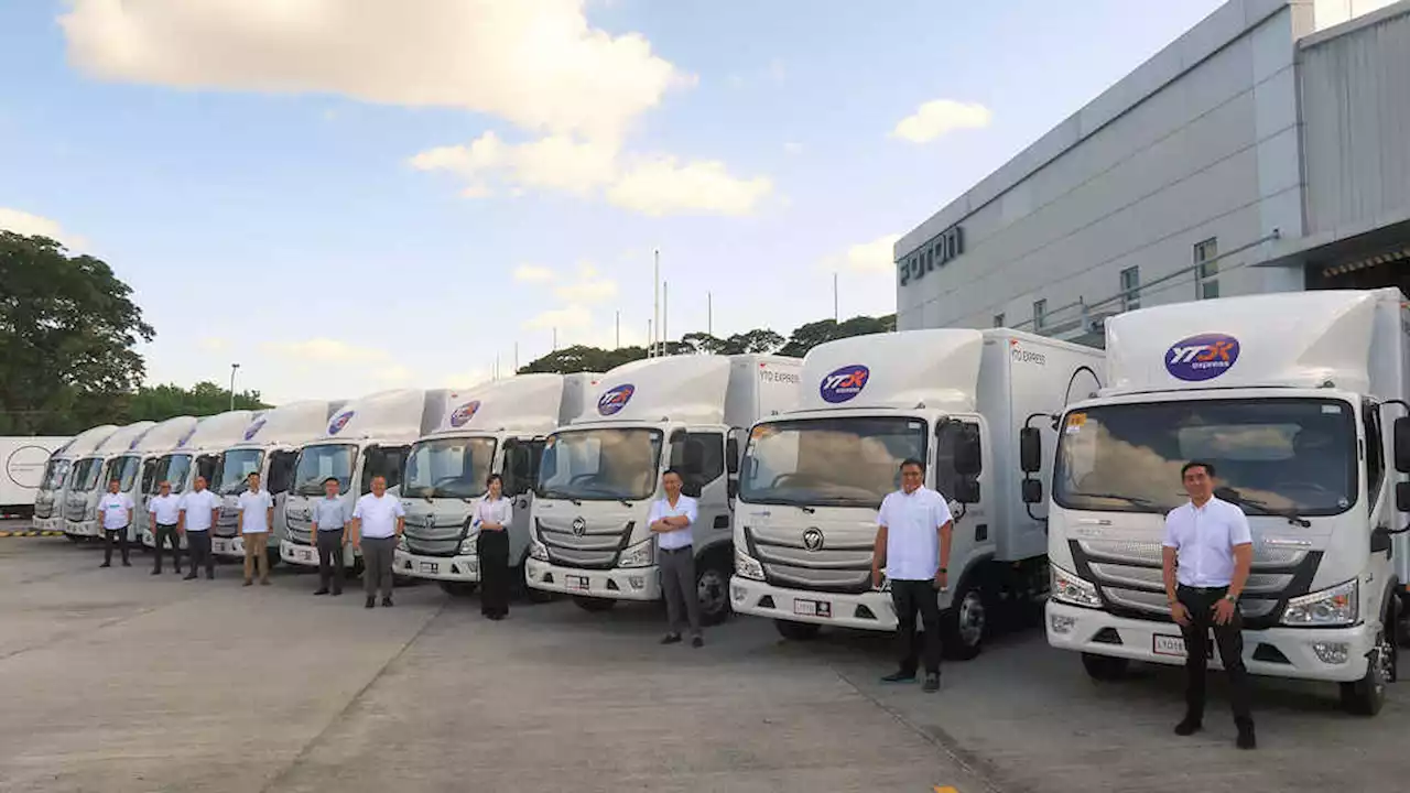 Foton PH Turns Over 300 Trucks To YTO Express Philippines | CarGuide.PH | Philippine Car News, Car Reviews, Car Prices