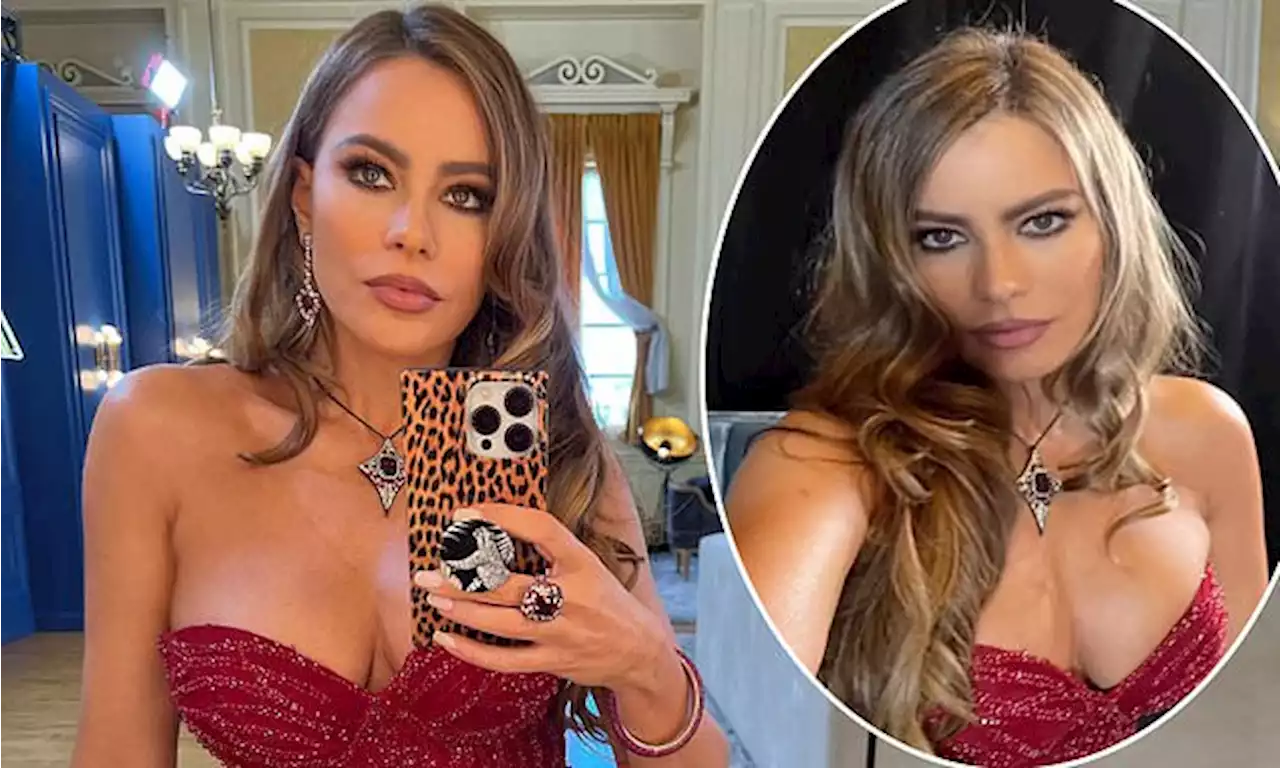 Sofia Vergara channels Jessica rabbit in a red busty strapless dress