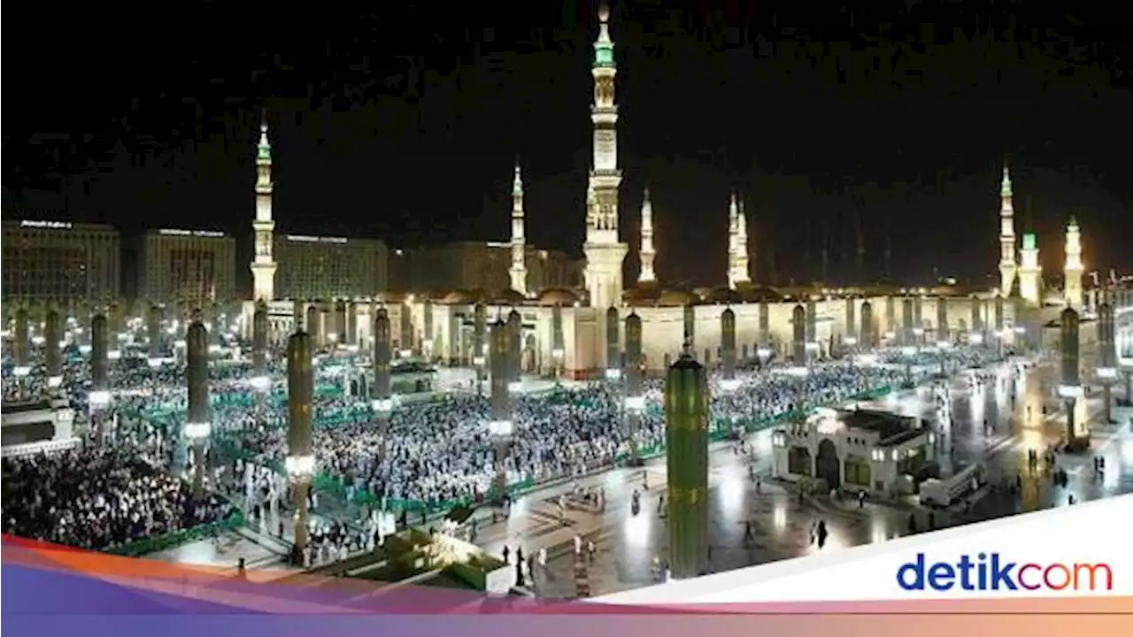 Salat Tarawih, Sekitar 200.000 Jemaah Hadir di Halaman Luar Masjid Nabawi