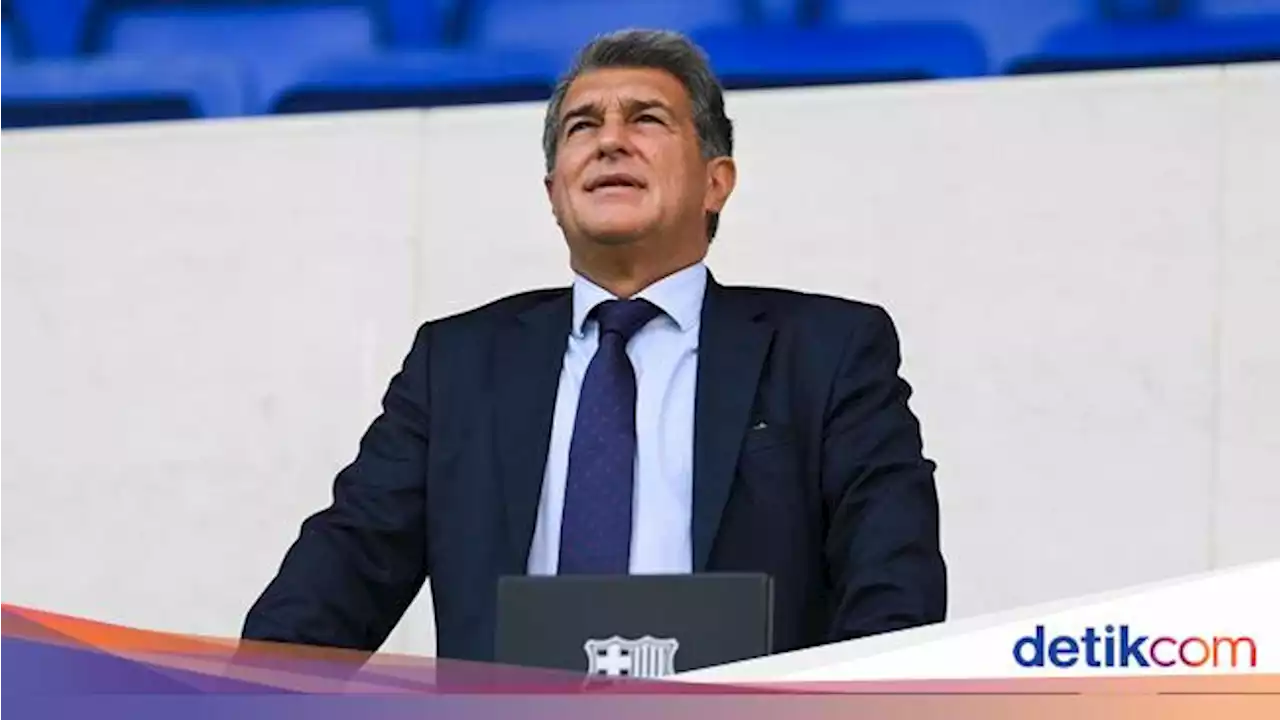 Fans Frankfurt 'Invasi' Camp Nou, Laporta Salahkan Sistem Komputer