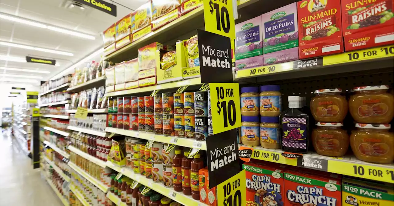 As Dollar Stores Proliferate Food Deserts, Some Communities Push Back