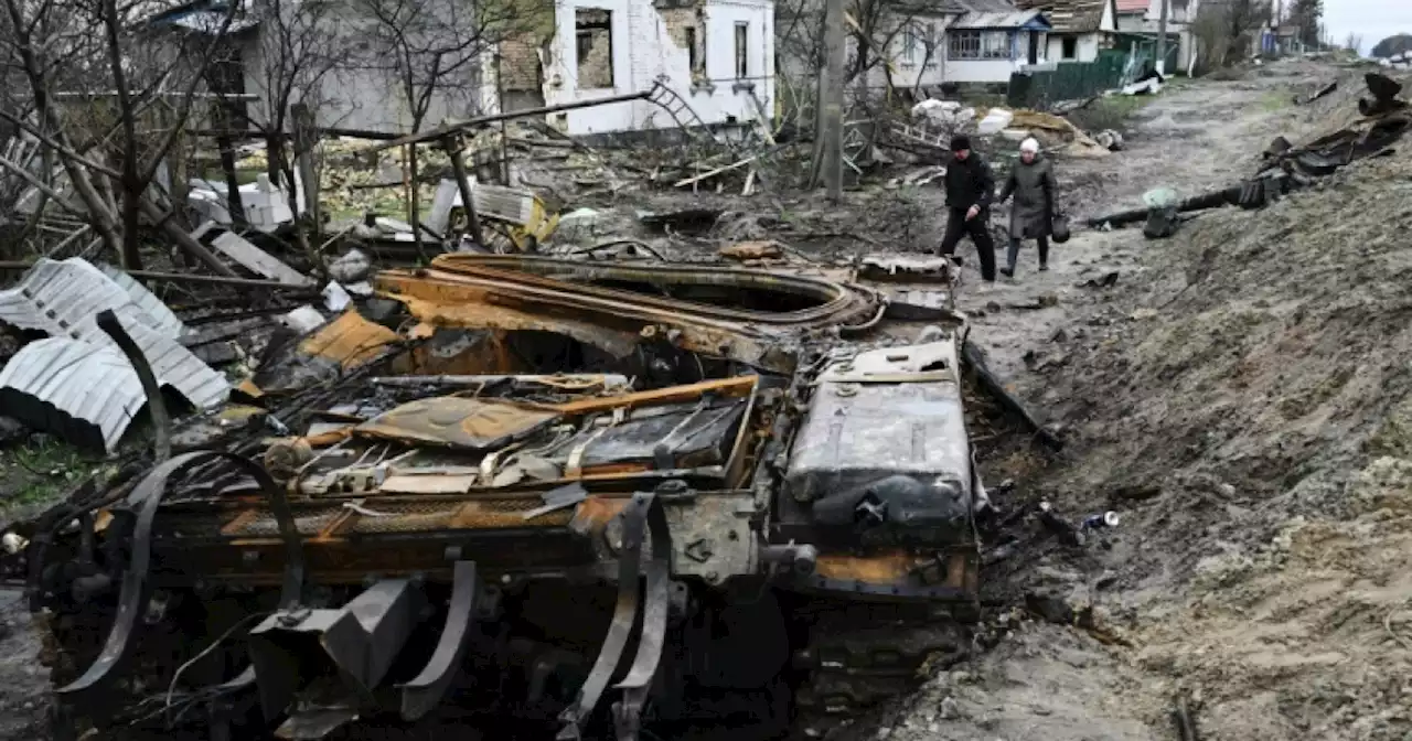 Russia closes in on Ukraine's besieged Mariupol