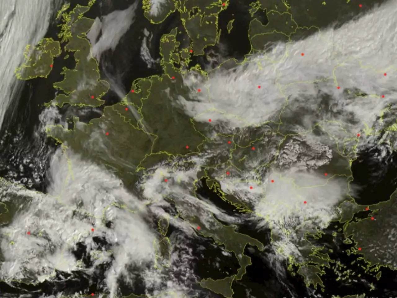 Il maltempo torna sull’Italia: piogge e temporali, ecco dove