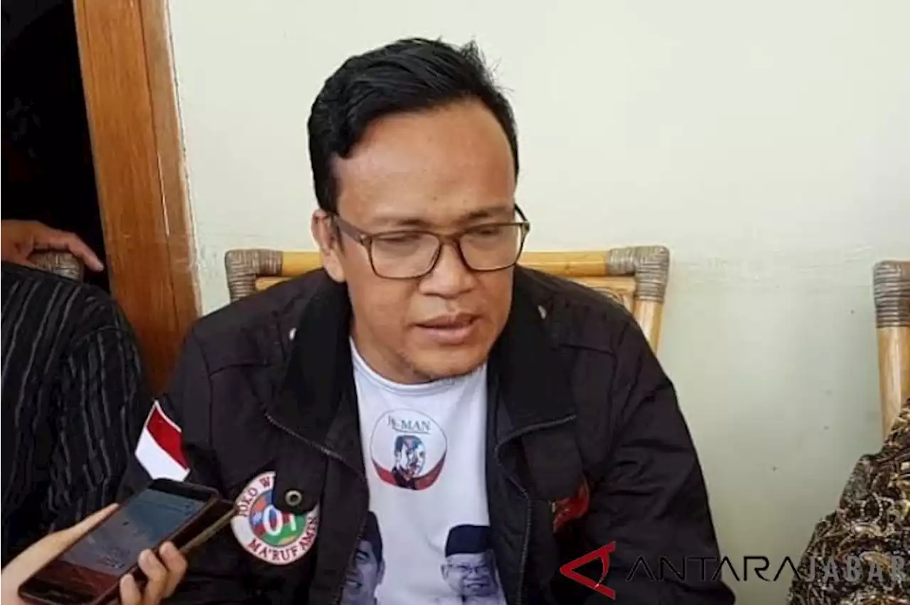 Anak Buahnya jadi Tersangka Mafia Minyak Goreng, Mendag Lutfi Diminta Mundur