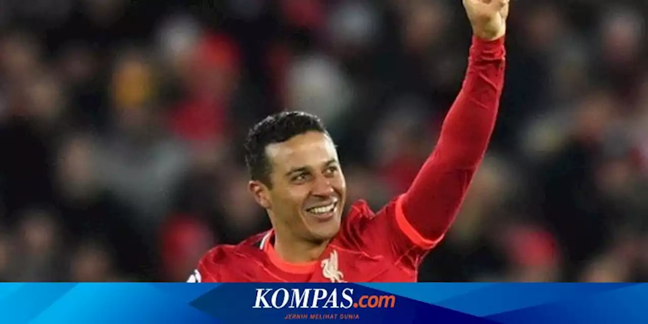 Celana Sobek Thiago Alcantara dalam Pergantian Pemain Liverpool