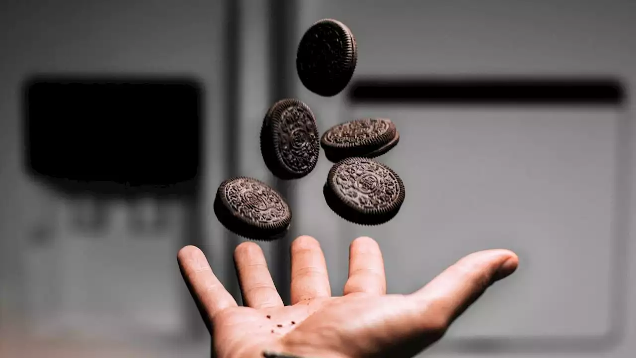 Ilmuwan Publikasi Studi Terobosan dalam Memisahkan Krim Oreo dari Biskuitnya