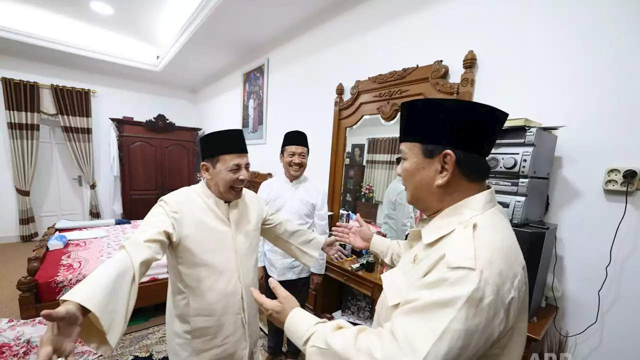 Momen Pertemuan Menhan Prabowo dengan Habib Luthfi di Pekalongan