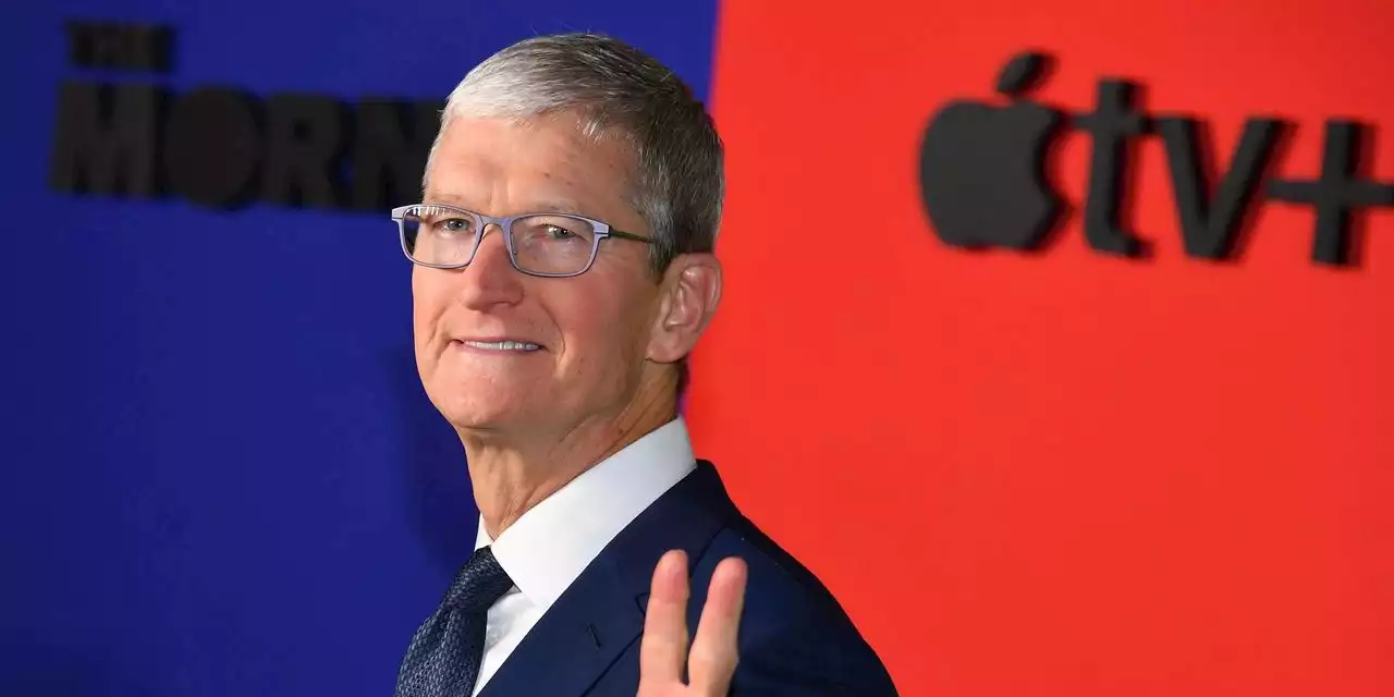 CEO pay increases 31% in 2021 with Apple's Cook, Intel's Gelsinger at the top