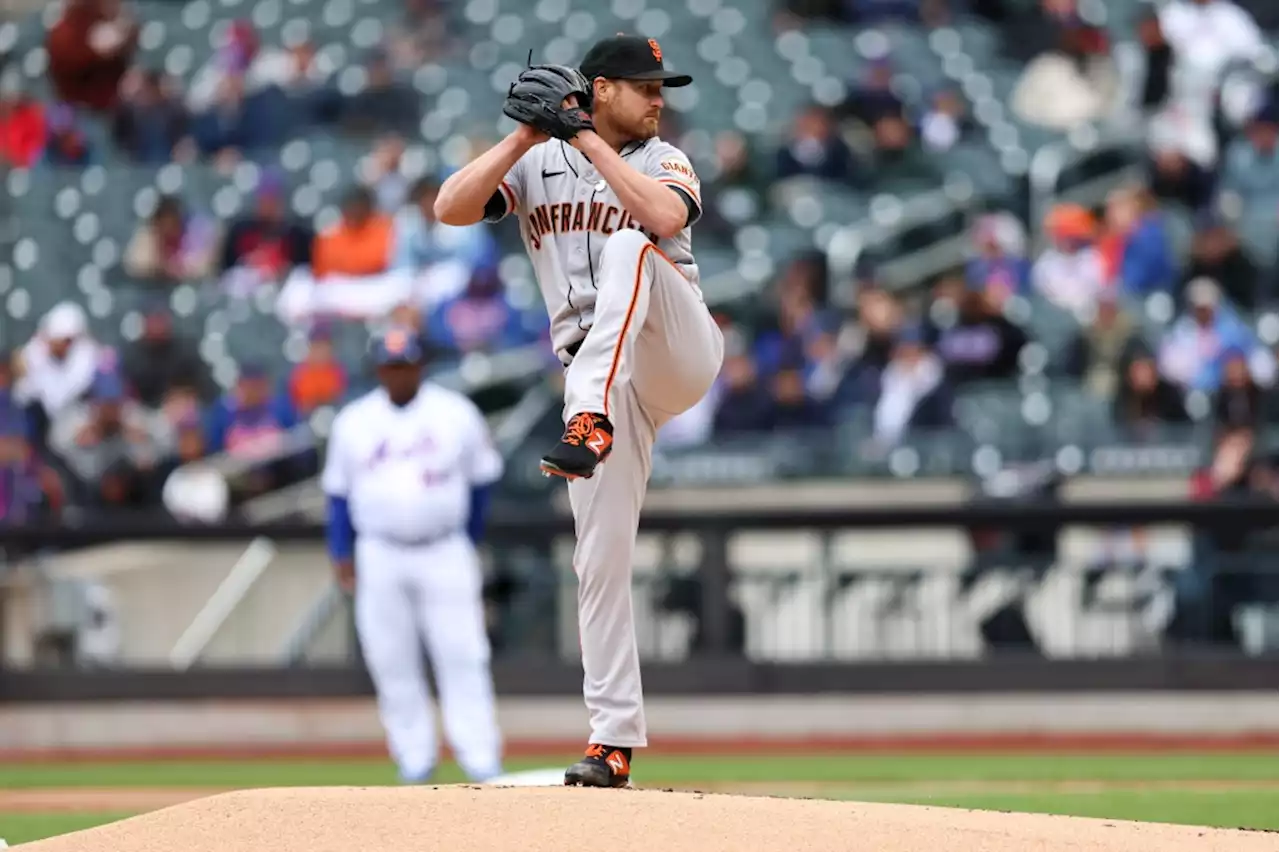 SF Giants starter Alex Cobb exits Mets game with apparent leg injury