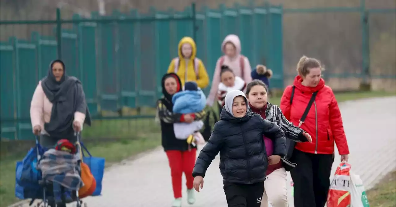 Number of refugees fleeing Ukraine war tops 5 mln-UN agency