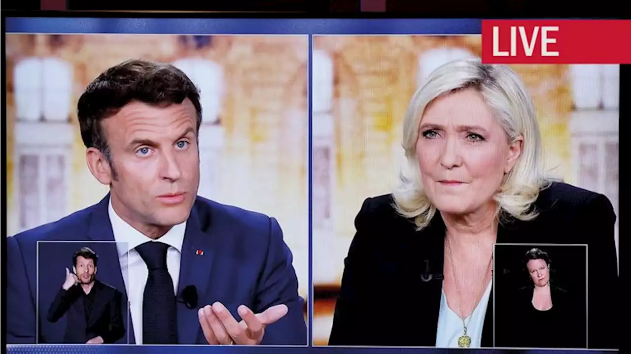 Présidentielle en France : après les mesures pour l’école, Macron et Marine Le Pen débattent de sécurité