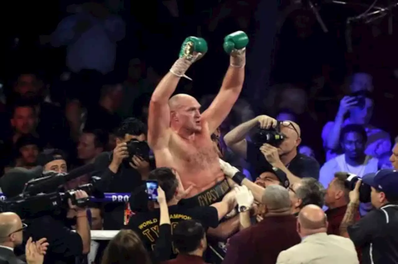 Kalahkan Dillian Whyte, Tyson Fury Pensiun dan Tolak Lawan Joshua