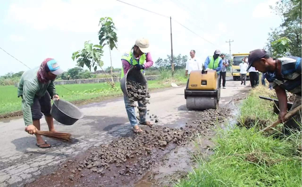 Jelang Lebaran, Penambalan 6 Jalur Alternatif Klaten Dikebut