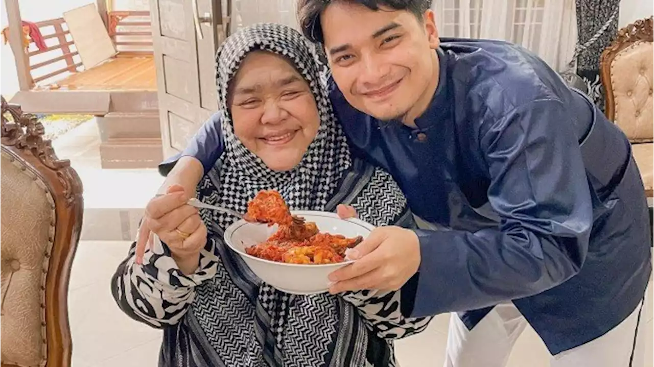 Nenek Alvin Faiz Berpulang, Larissa Chou Kunjungi Pesantren Az Zikra