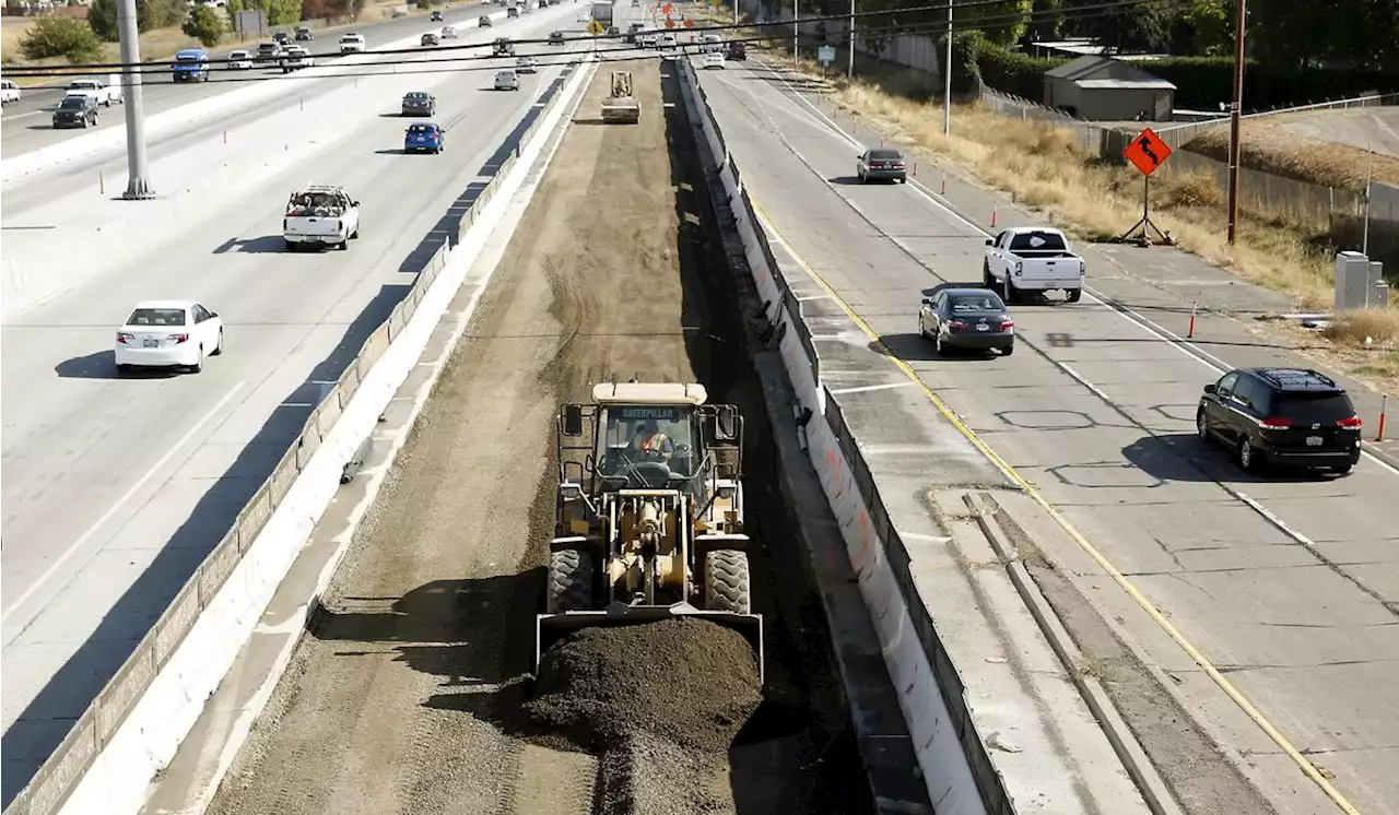 Biden reverses Trump climate policy, restores environmental rules for infrastructure projects