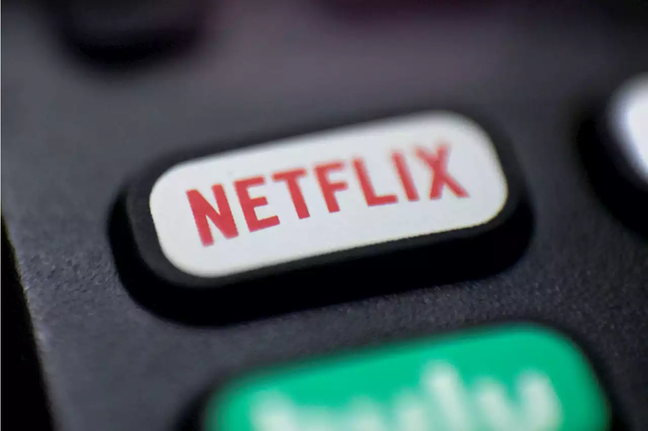 Netflix lost viewers for the 1st time in 10 years, says password sharing is to blame