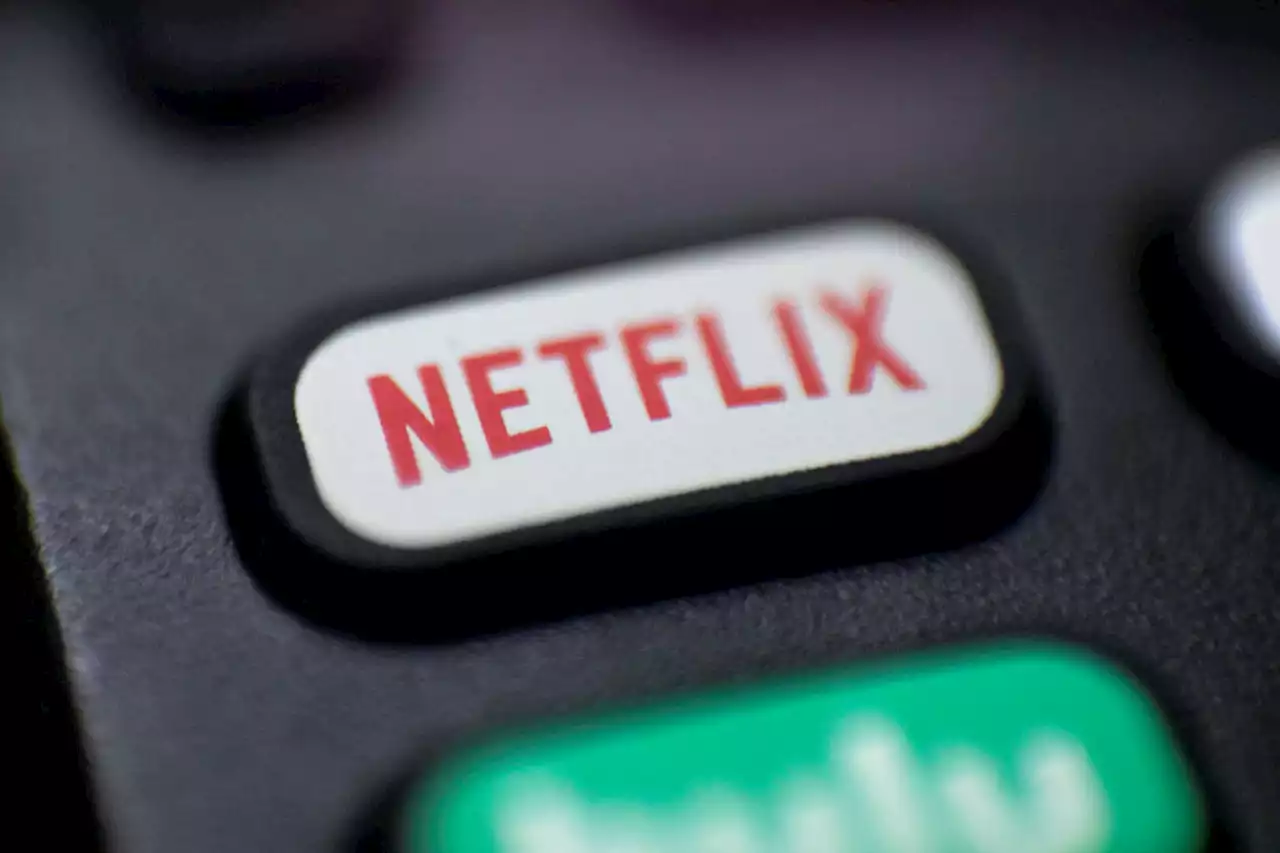 Netflix shares drop 25% after service loses 200K subscribers