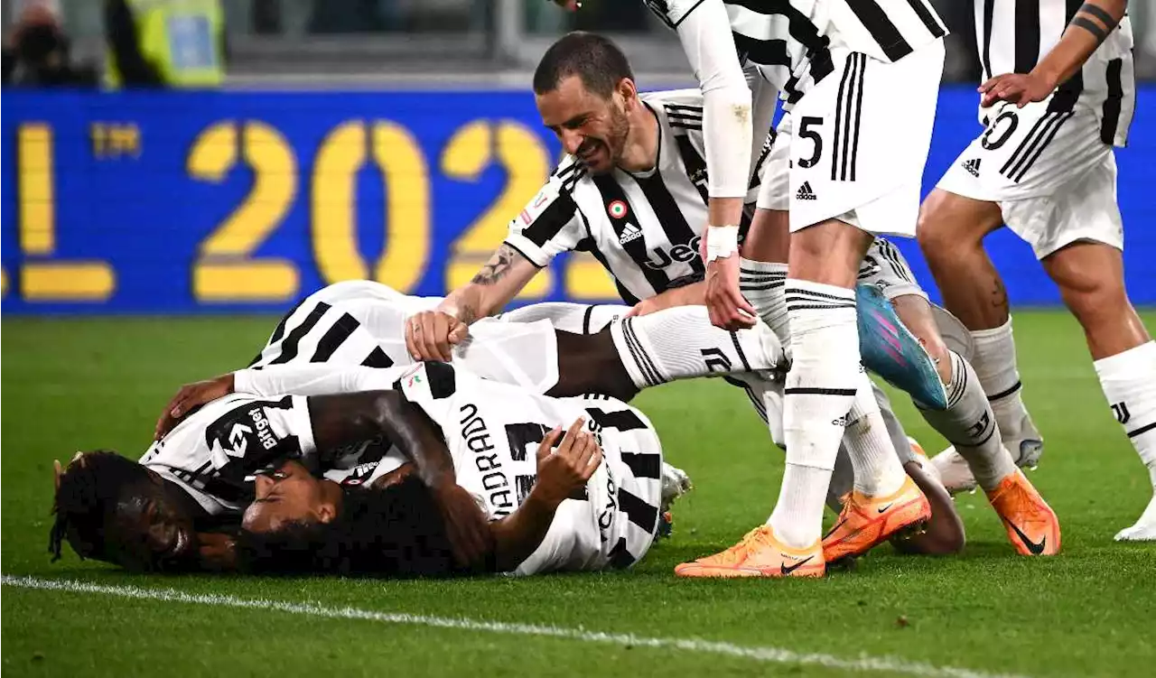 VIDEO - Cuadrado brilló con asistencia en victoria de Juventus en la Copa Italia