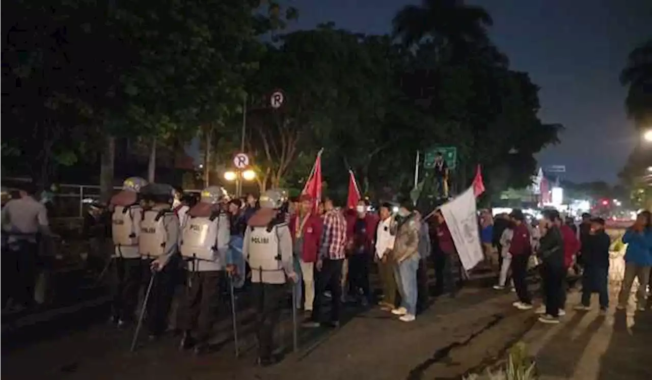 Demo Mahasiswa dan Kunjungan Jokowi ke Pasar di Bogor Berjalan Kondusif