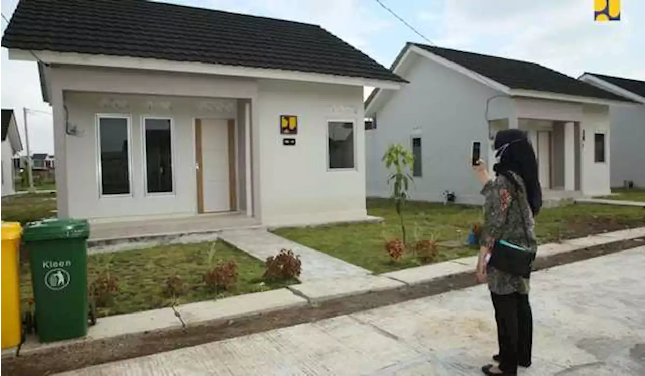 Menteri Prabowo Serahkan 53 Unit Rumah untuk Keluarga Korban KRI Nanggala-402