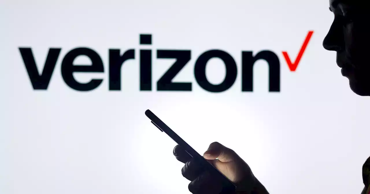 Verizon customers experiencing outages across United States