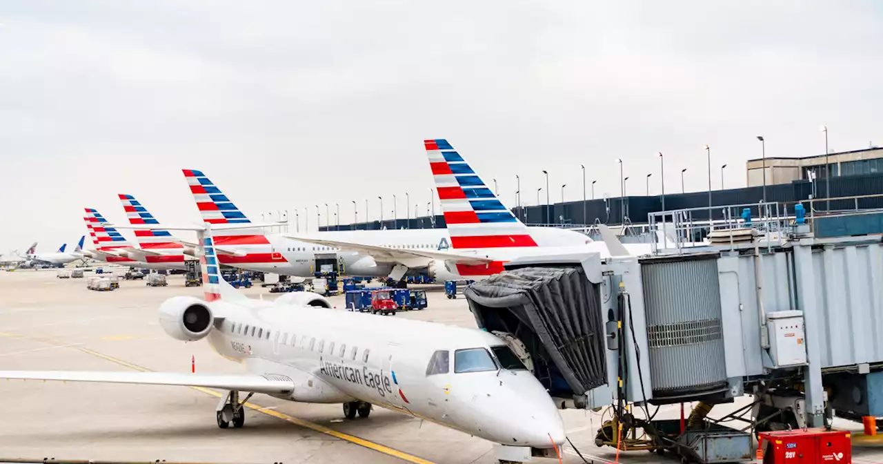 Unruly passenger arrested for using emergency slide to exit Chicago-bound plane