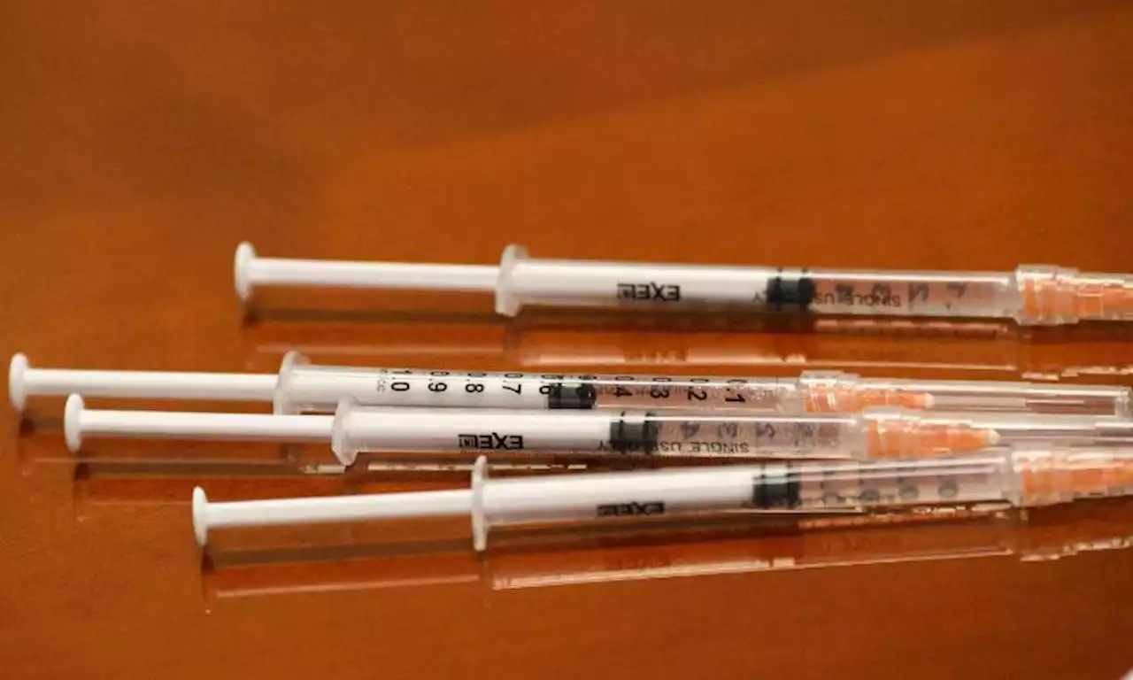 Vaccine expert panel suggests different brand for second COVID-19 booster shot