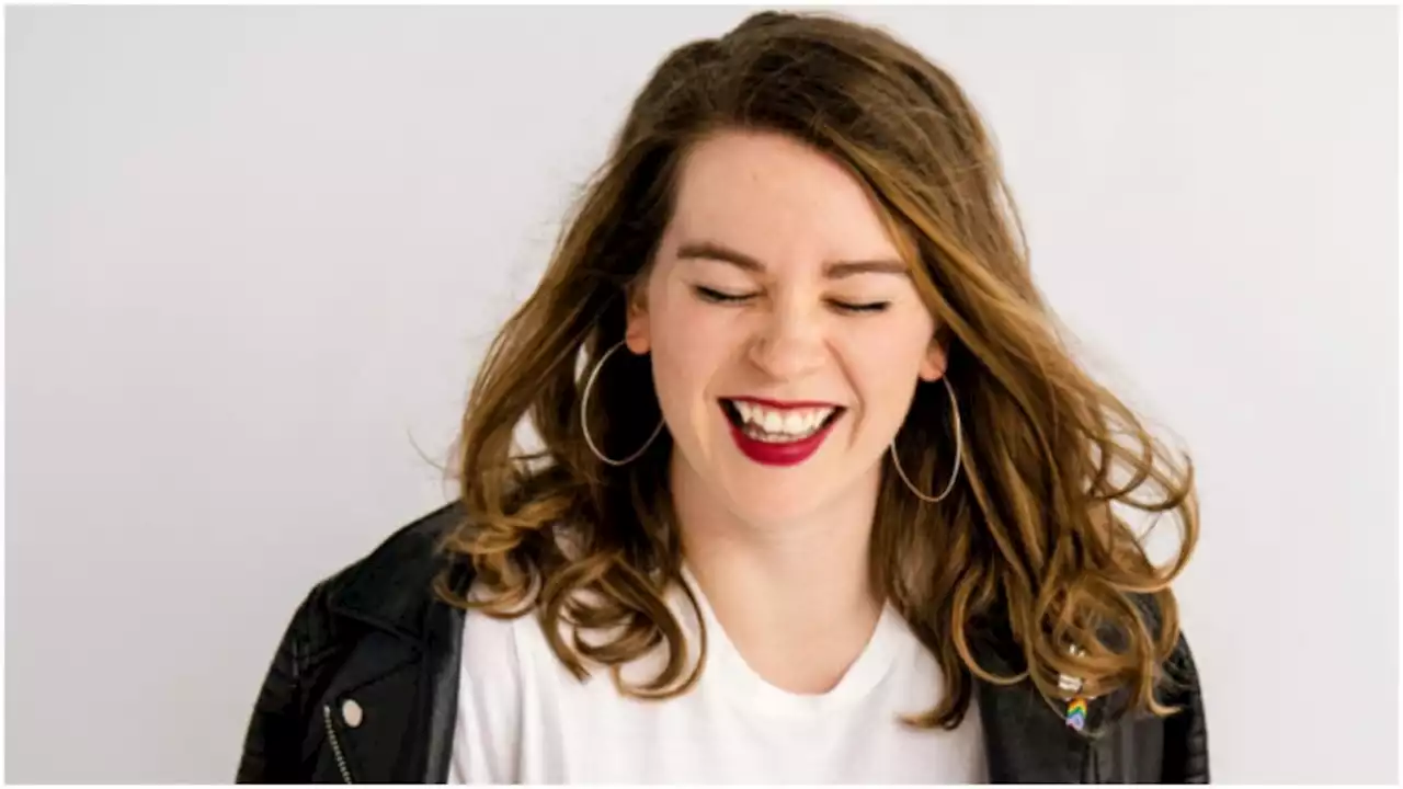 ‘Financial Feminist’ Host Tori Dunlap Strikes Podcast Partnership with AdLarge & Signs With UTA