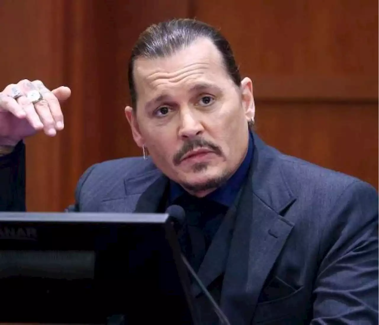 Johnny Depp reconoció en un mensaje a Amber Heard que actúo como un “salvaje”