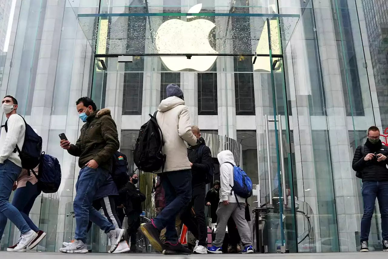 Apple Store workers in Atlanta are forming a union 'because we love this company' | Engadget