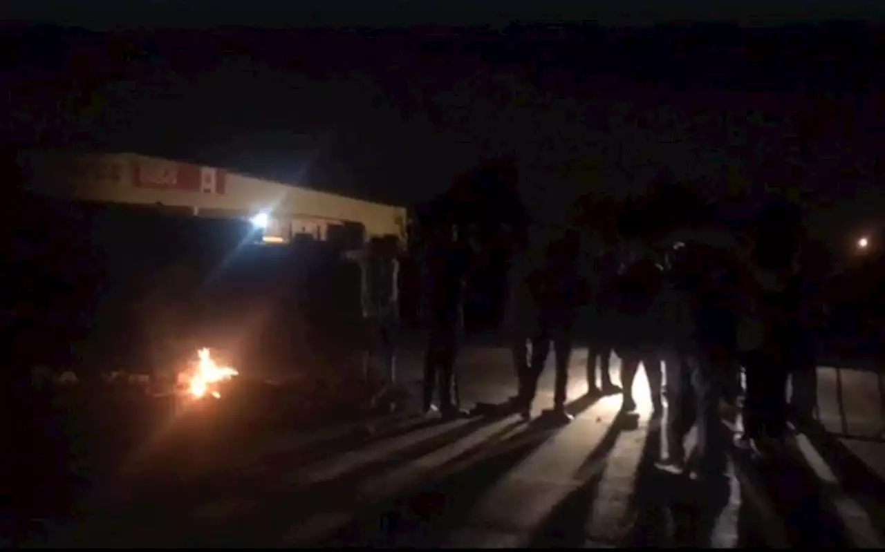 Police monitor Eldorado Park as residents protest over electricity woes