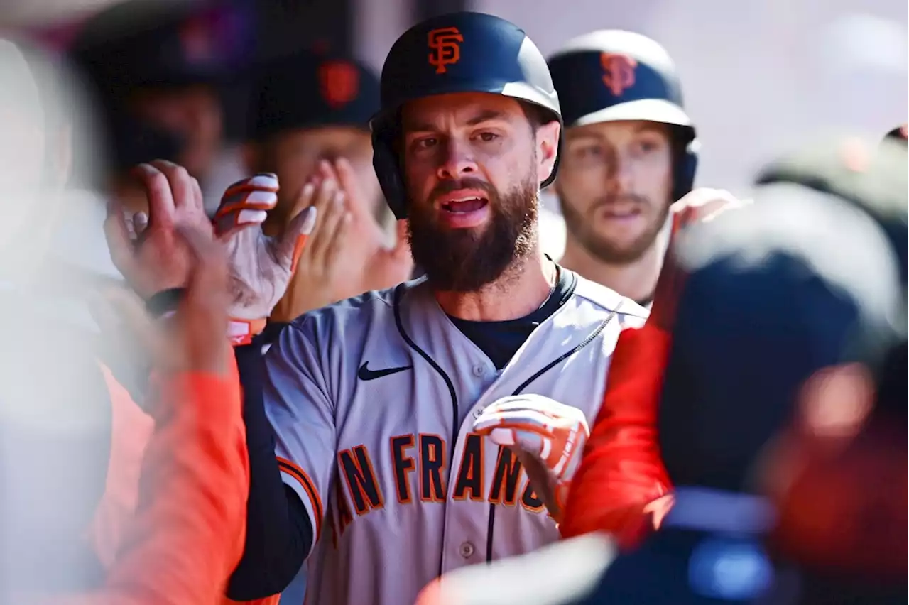 SF Giants’ Brandon Belt celebrates birthday with big dinger