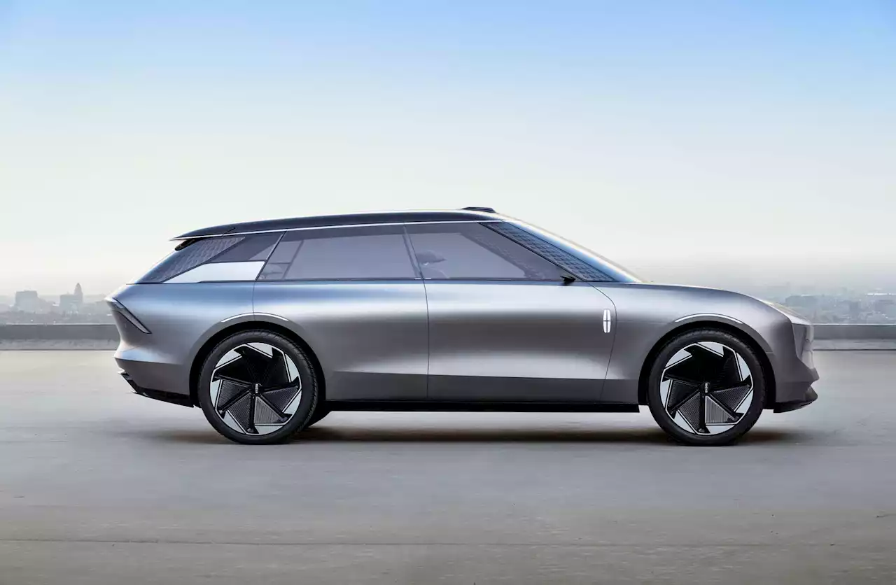 Lincoln EV concept, BMW i7 M70, Land Rover Defender SVX: Car News Headlines