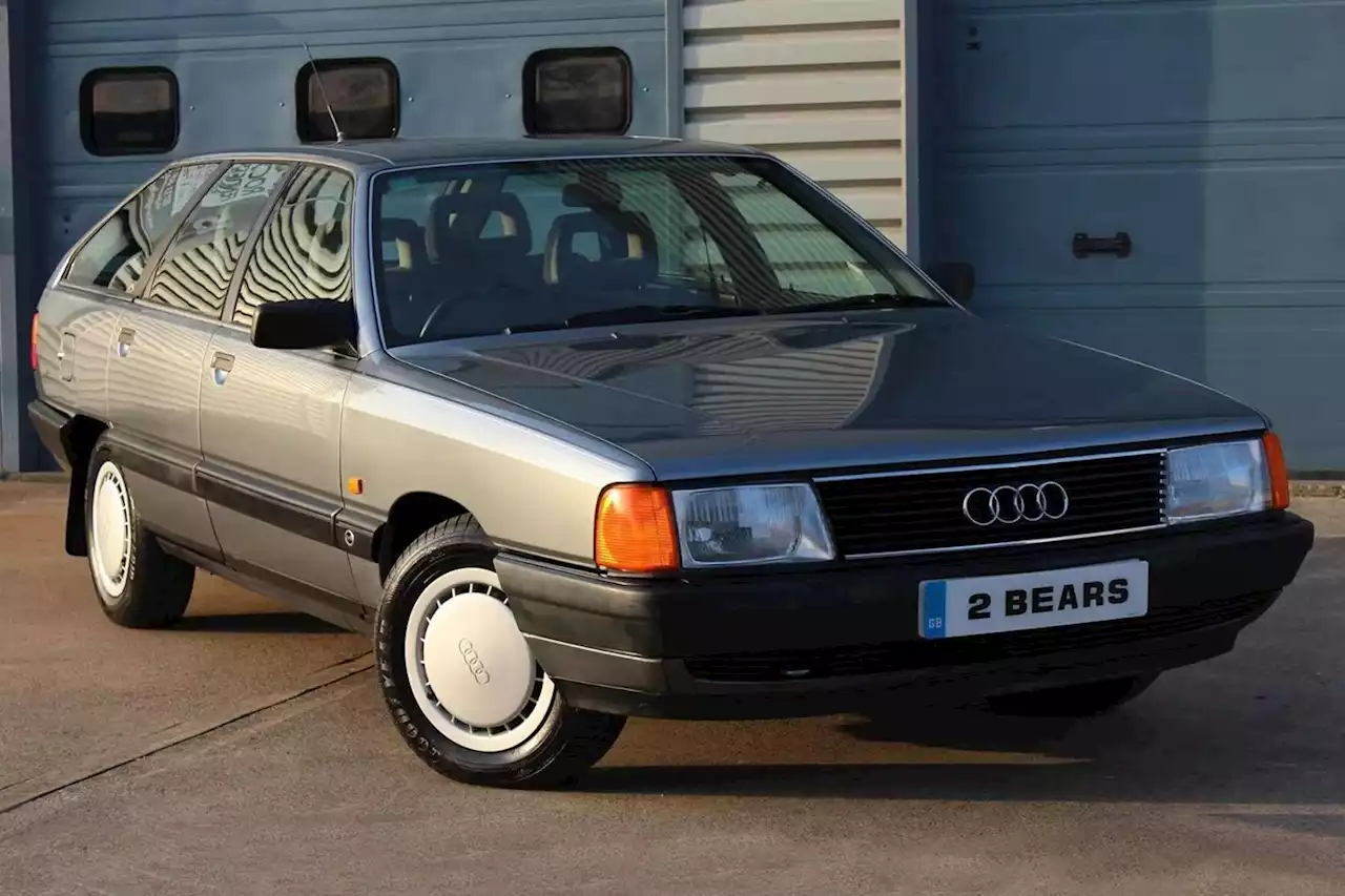 Former press fleet Audi 100 Avant for sale