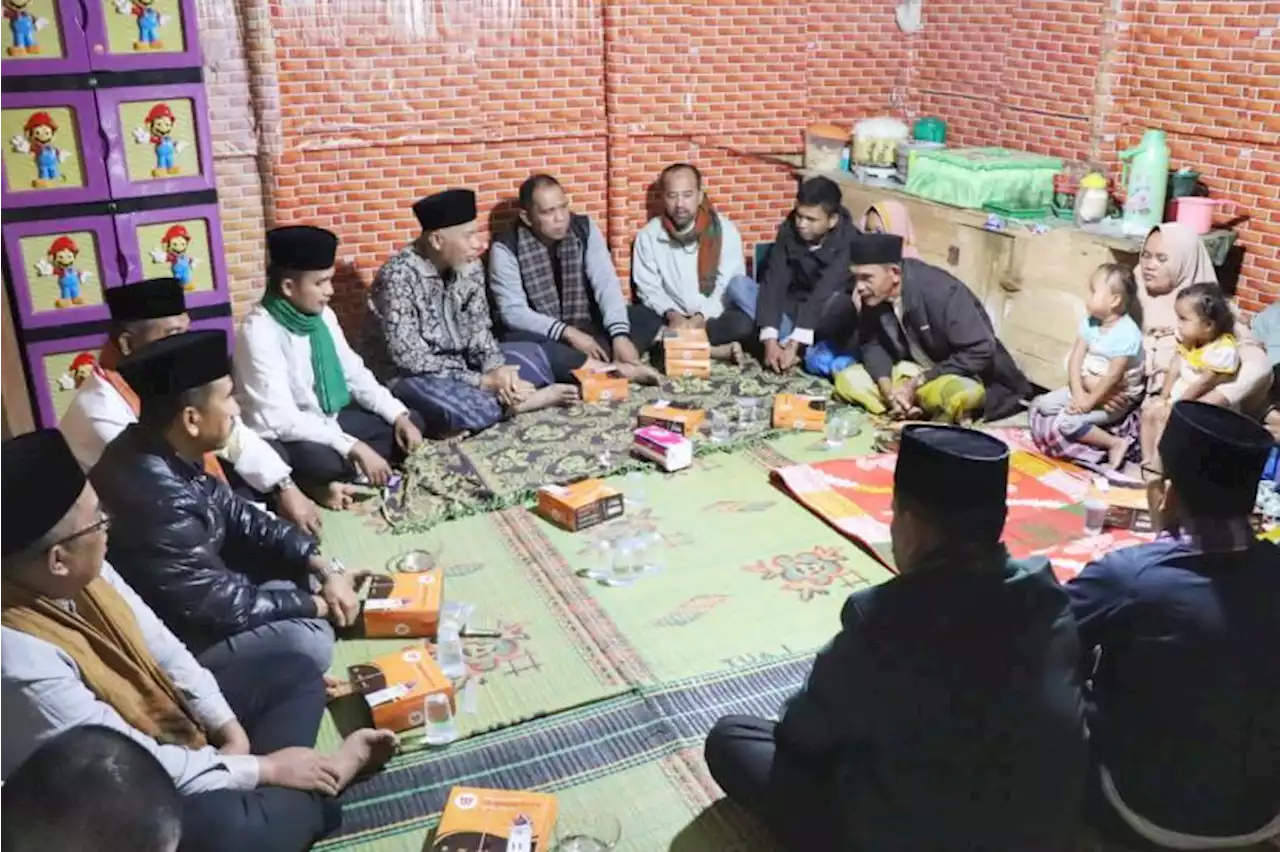 Gubernur Sumbar Singgah Sahur di Rumah Teratas di Kaki Gunung Singgalang |Republika Online