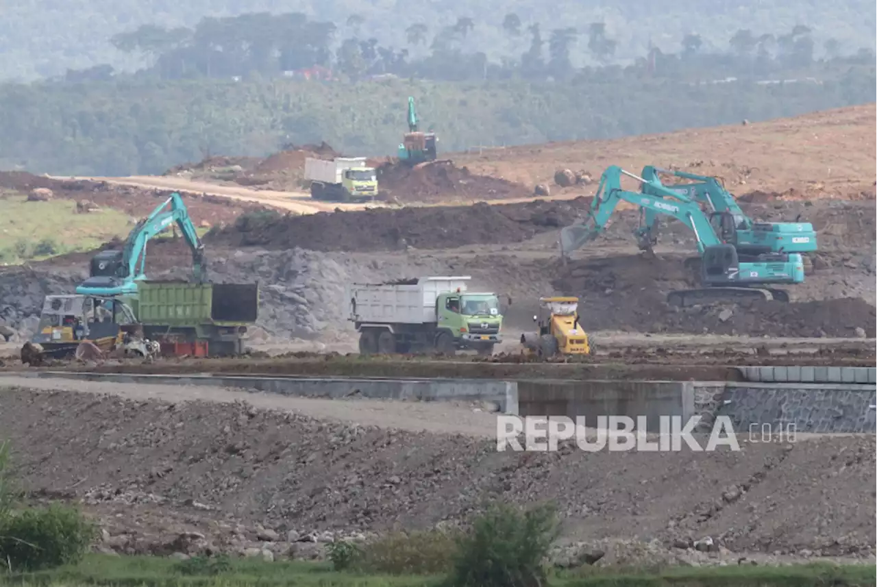 Kemenhub Ingatkan Kontraktor Bandara kediri Perhatikan Aspek Sosial |Republika Online