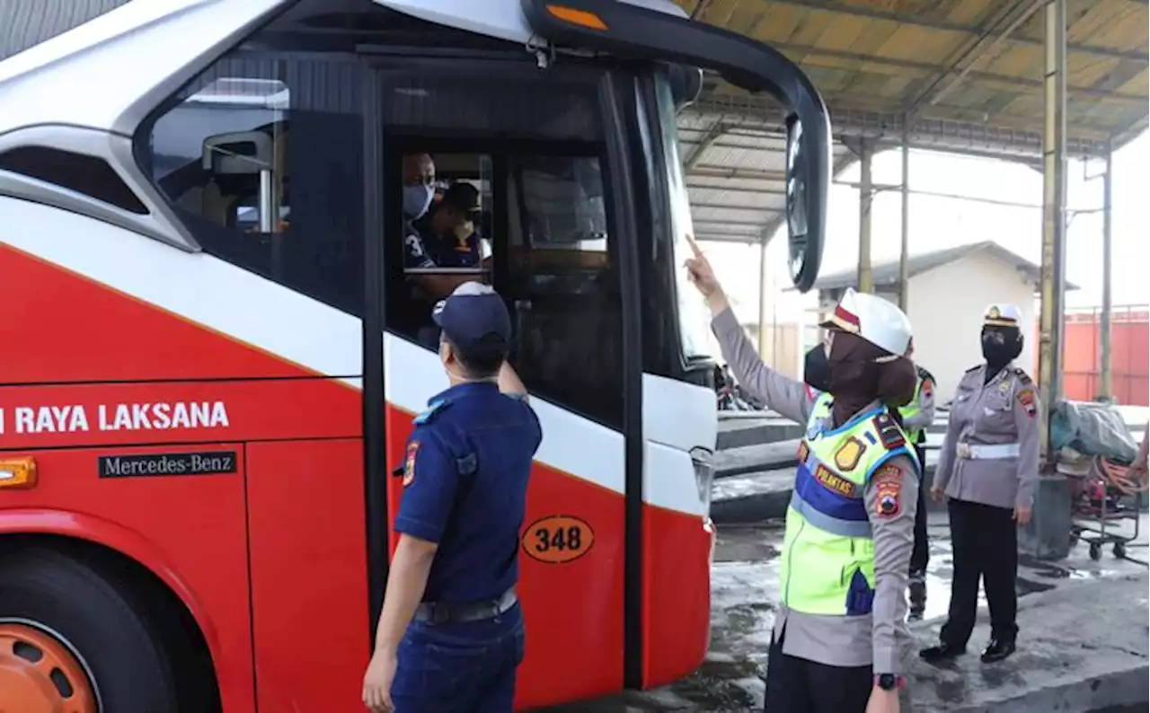 Jelang Mudik, Polisi Sukoharjo Cek Armada Bus. Dapat Temuan Apa?