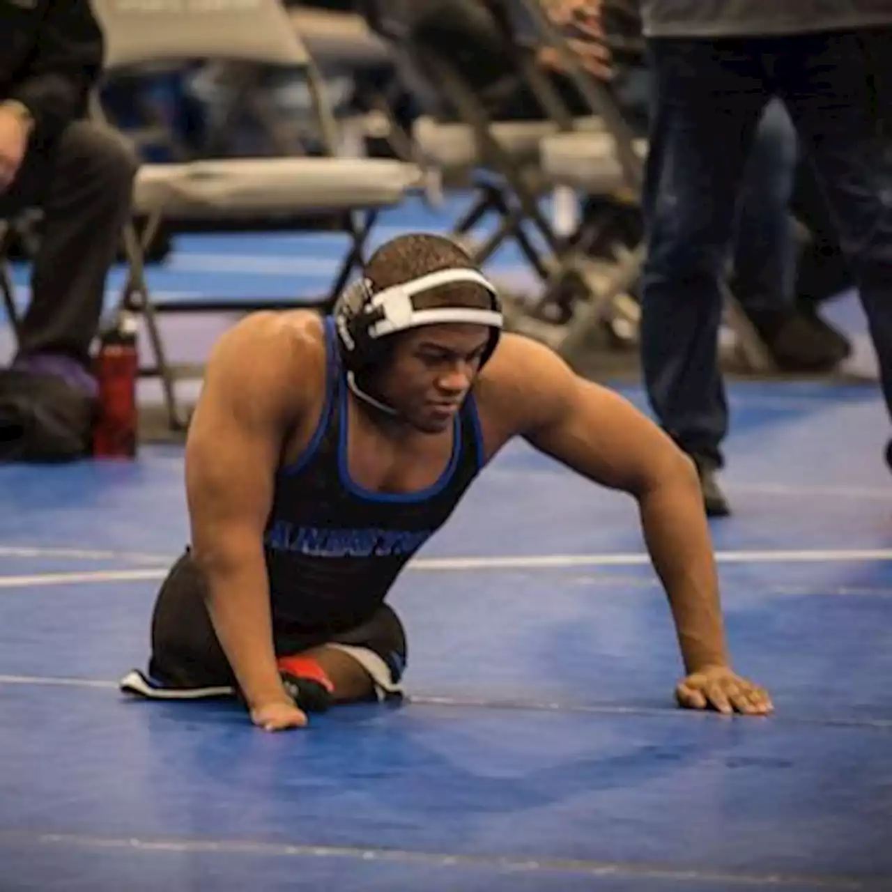 Teen wrestler born without legs becomes state champion in Virginia