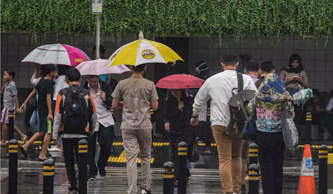 Hari Ini, Jakarta Diguyur Hujan Siang hingga Sore