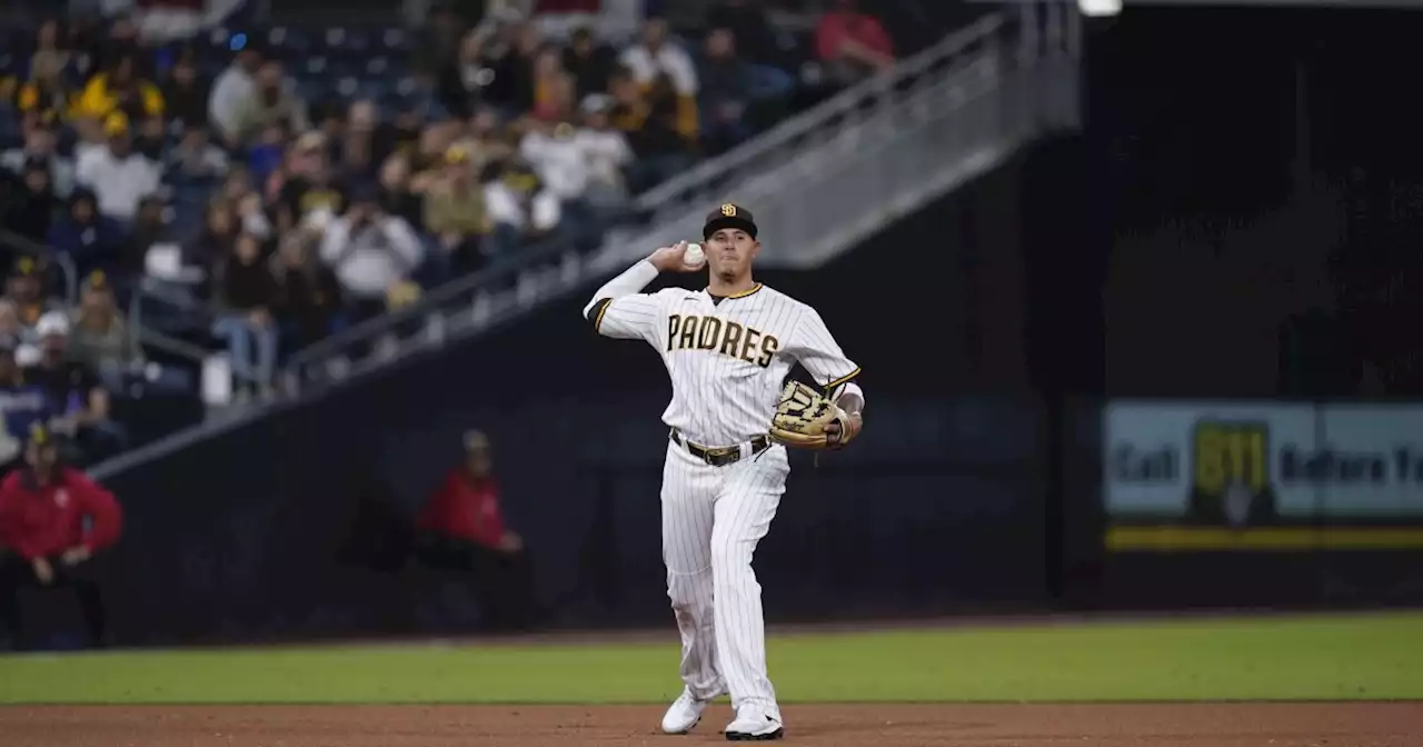 Every Major League Baseball team should have jersey patches