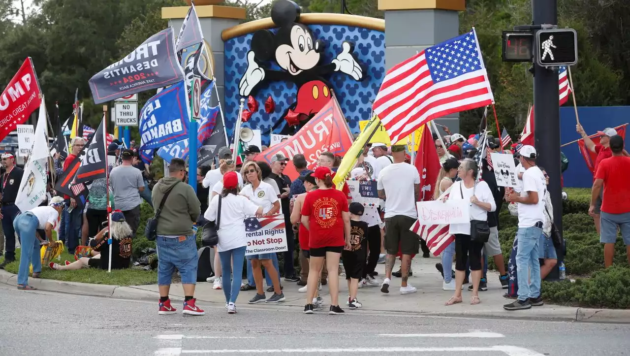 Florida: Parlament in Florida stimmt dafür, Disney World den Sonderstatus zu entziehen