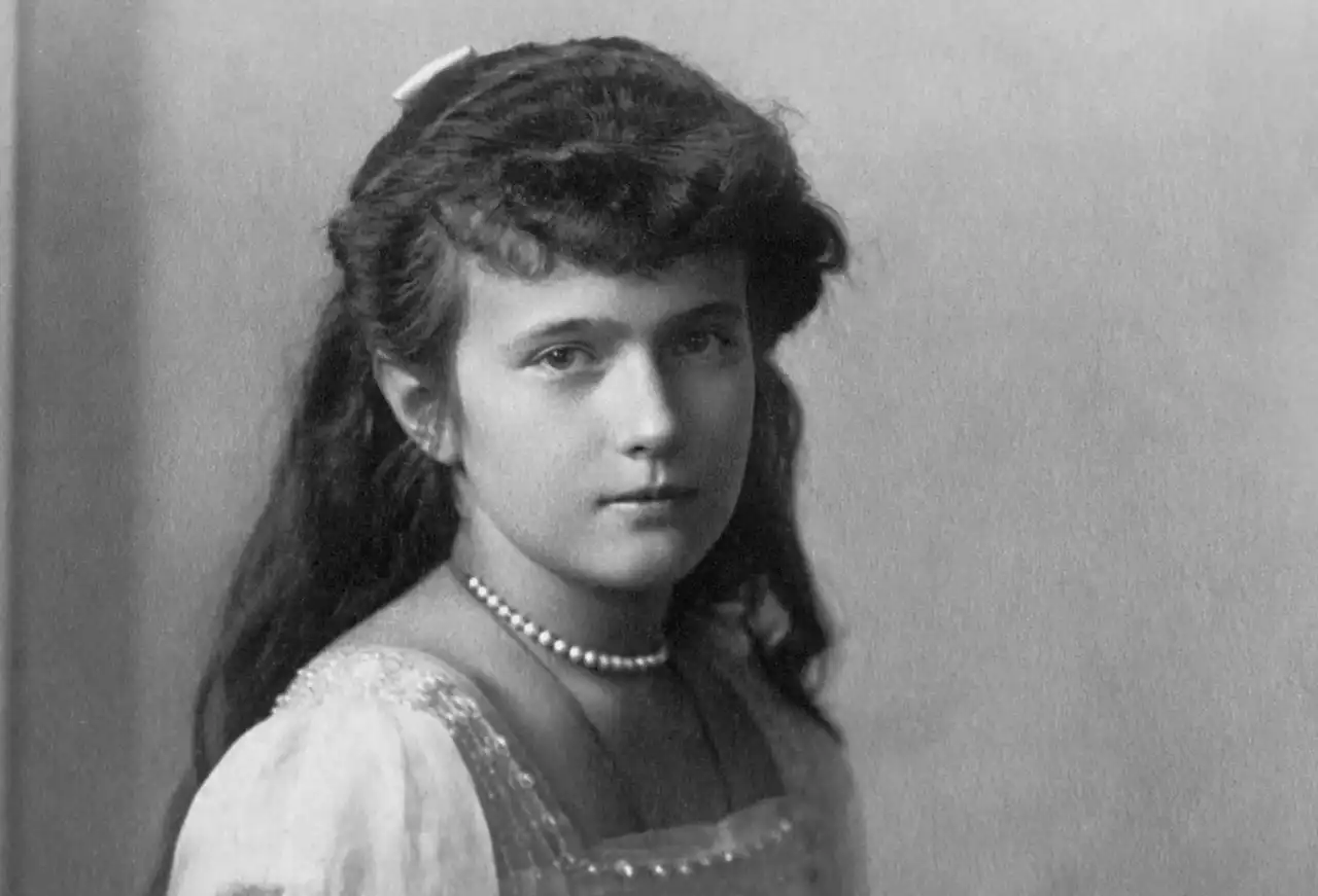 Romance Scams and the Romanovs: What Online Deception Can Tell Us About Russia's Last Imperial Family