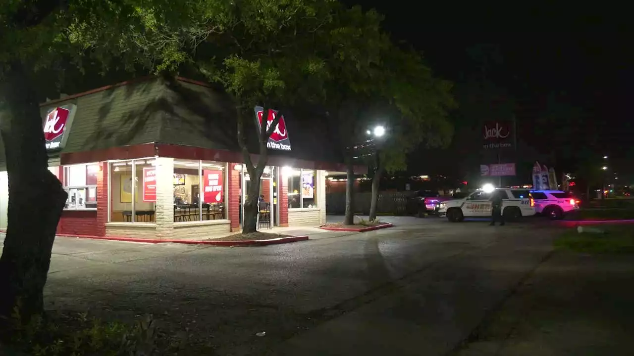 Argument in Jack in the Box drive-thru ends with employee shot: HCSO