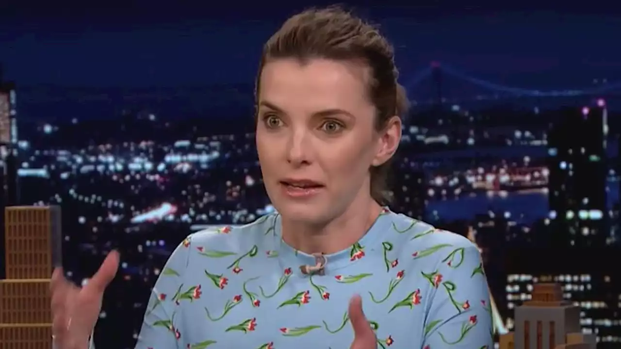 Betty Gilpin Was Accidentally Left in Body Bag on Set of First Acting Job