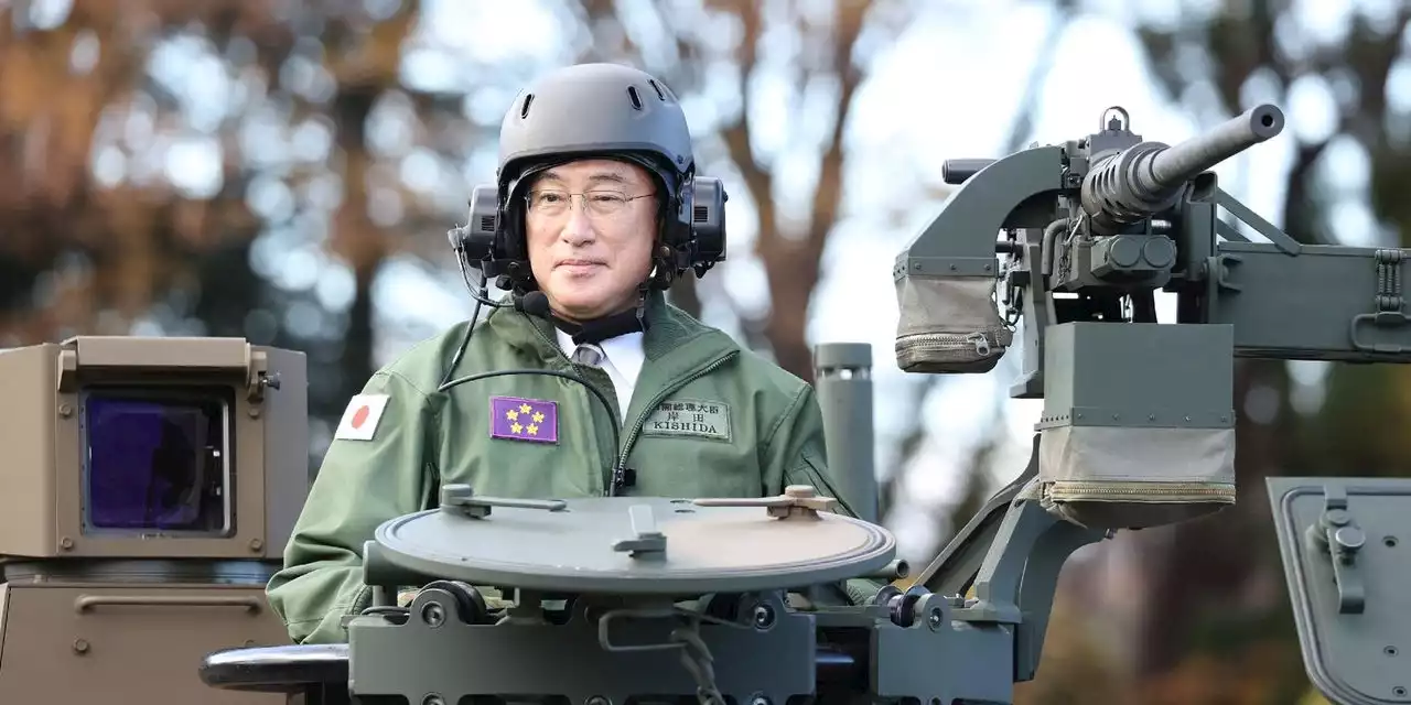 Japan Ruling Party Calls for Defense Spending Boost to 2% of GDP