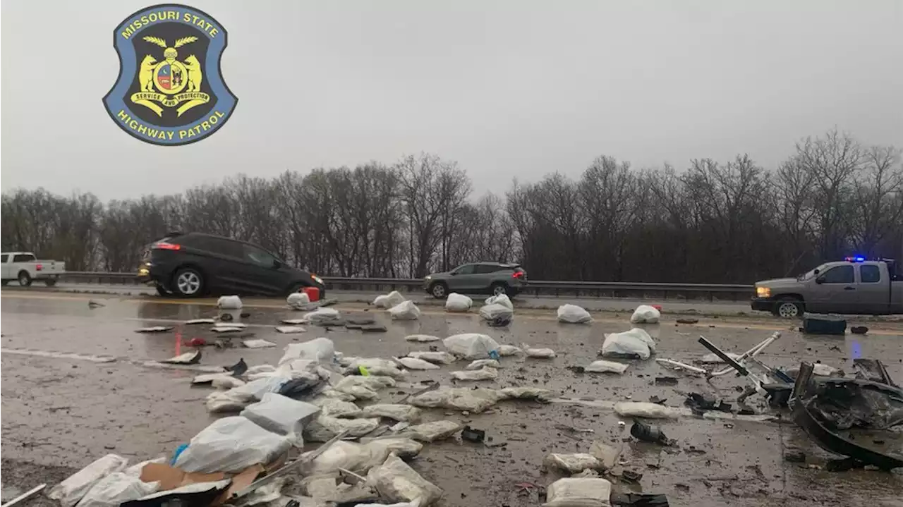 500 lbs. of marijuana scattered on interstate during crash on 4/20, troopers say