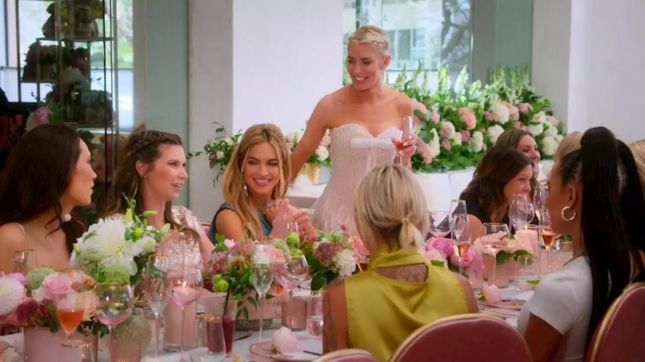 ‘This show is perfect’: Selling Sunset fans react to season 5 and new realtor Chelsea Lazkani